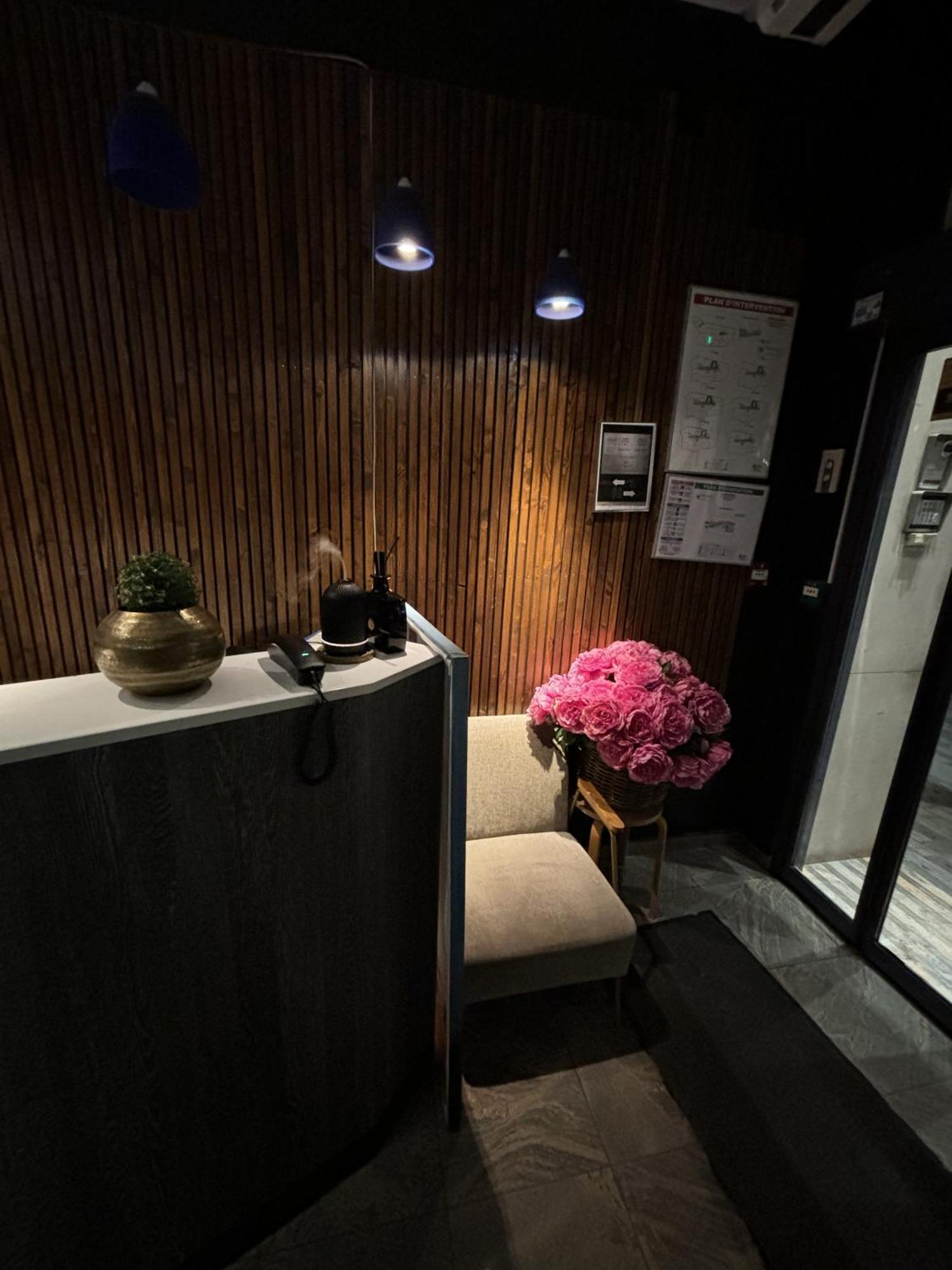 Hotel Astrid Rouen Exterior photo